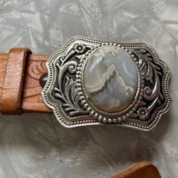 Vintage Tooled Western Genuine Leather Belt with vintage cabochon buckle - Picture 3 of 7
